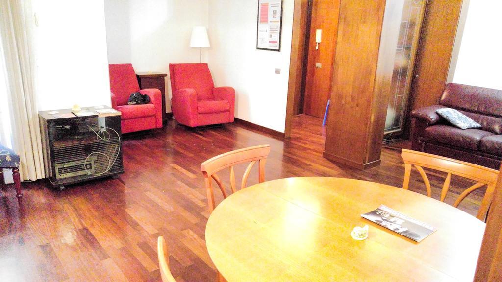 Appartamento Turistico Laura Roma Exterior foto